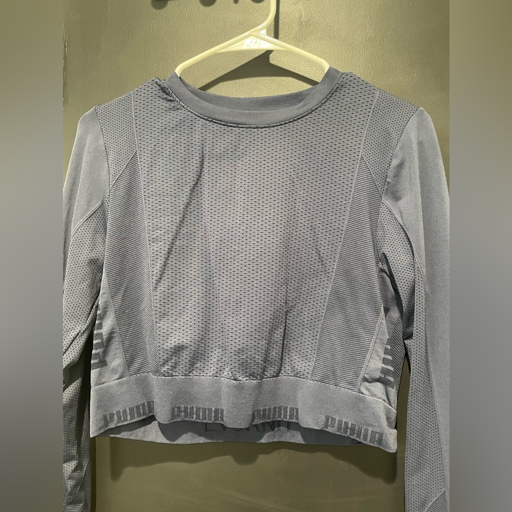 Matching 2piece active wear set. Brand: Puma , size XL